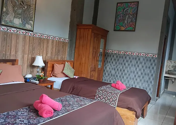 Dewa Bungalows, A Balinese House And Art Gallery Гостевой дом